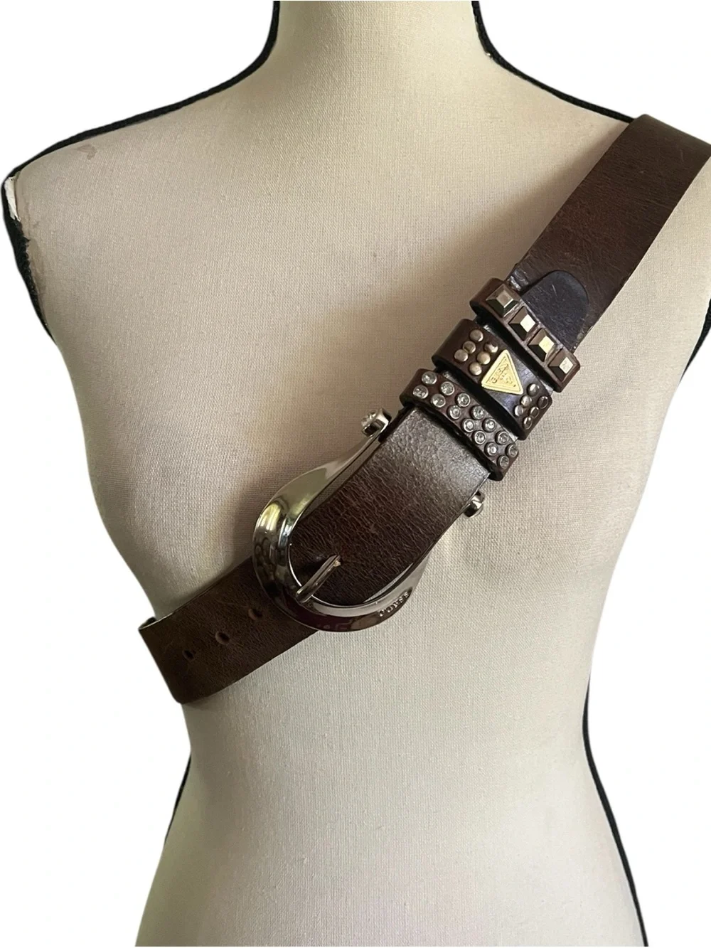 Y2K Guess Rhinestone and Studded embellishment Leather logo plague belt.SZ.L